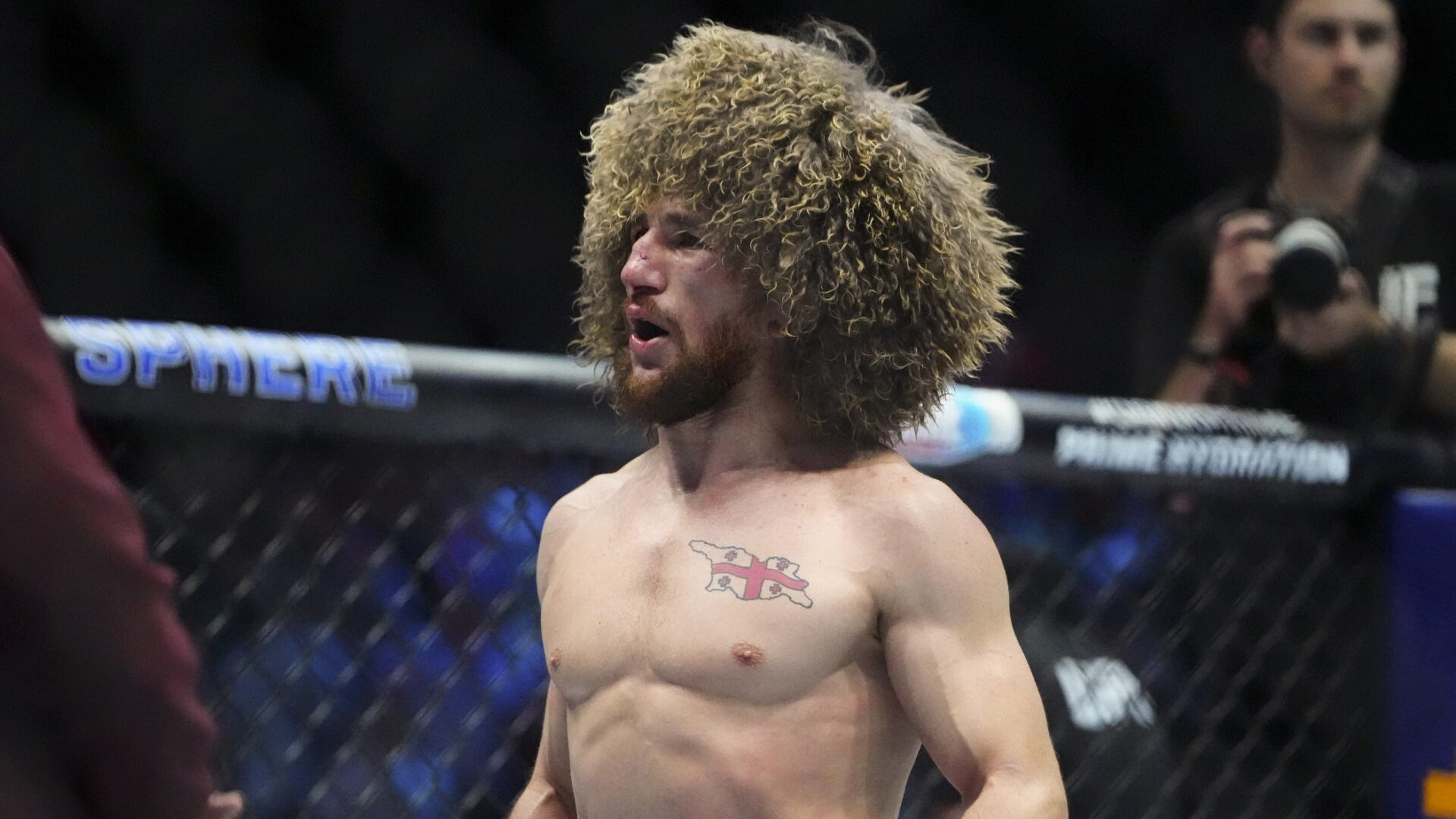 Мераб Двалишвили получил травму пальца ноги за две недели до турнира UFC 316