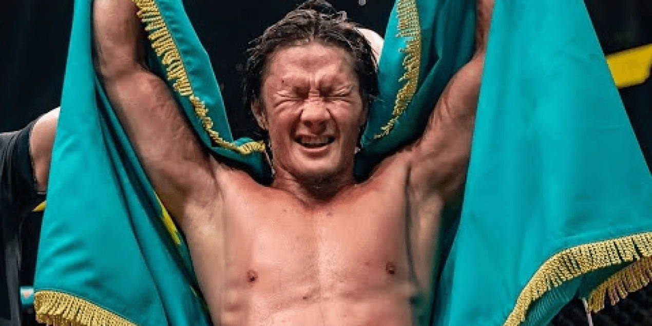 Кровью и потом: как Жалгас Жумагулов стал чемпионом OKTAGON — закулисье боя