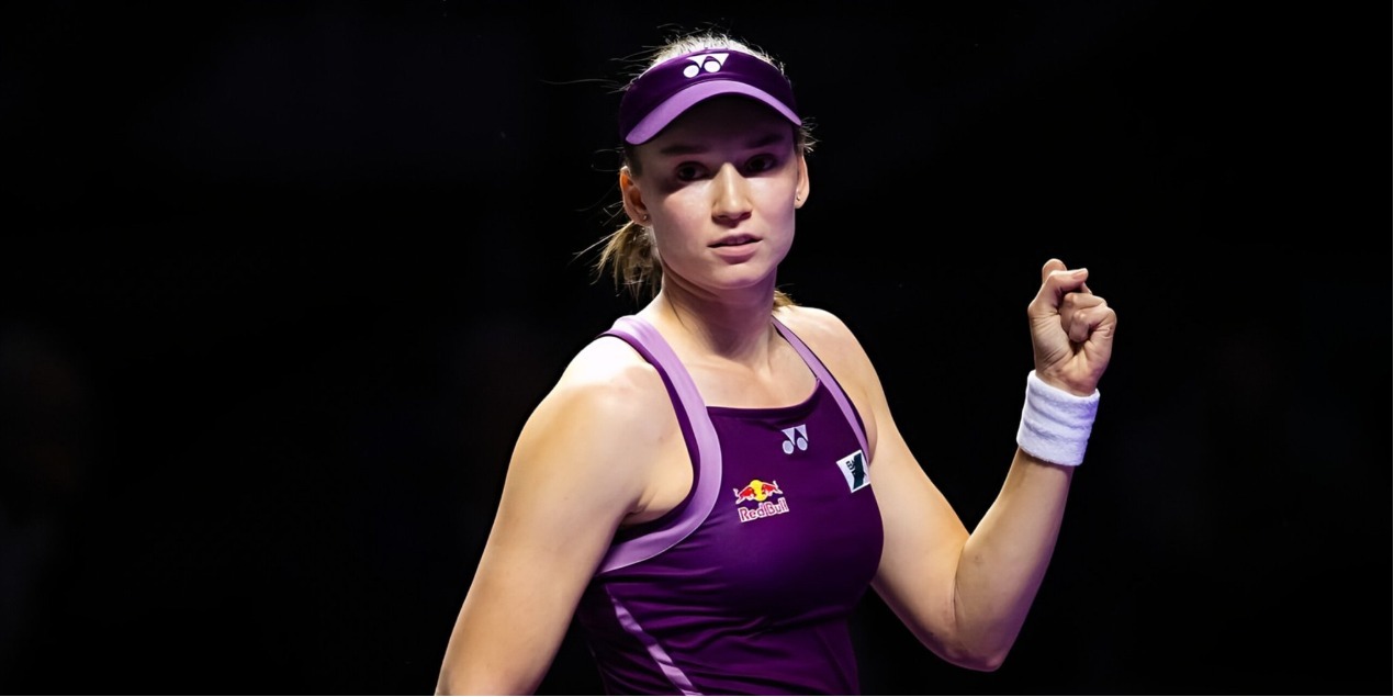 Елена Рыбакина — первая представительница Казахстана в полуфинале Итогового турнира