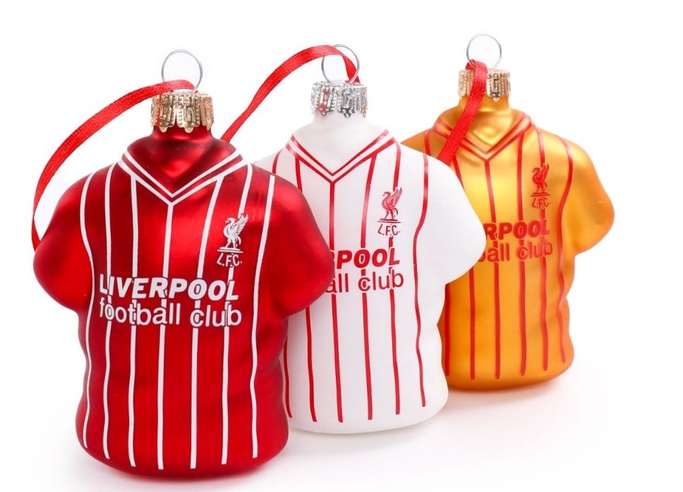 Новогодний мерч Ливерпуля