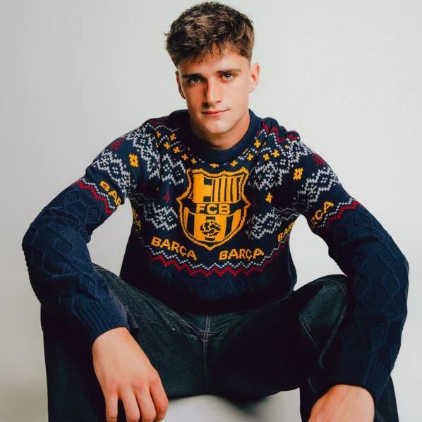 Новогодний свитер Барселоны